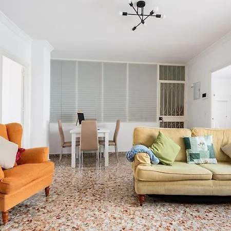 Apartamento Completo Con 3 Amplios Dormitorios Y Gran Azotea Privada Nerja Exterior photo