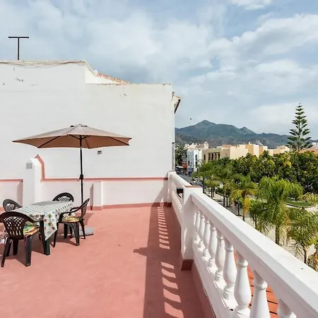 Apartamento Completo Con 3 Amplios Dormitorios Y Gran Azotea Privada Nerja Exterior photo