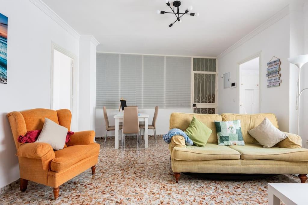 Completo Con 3 Amplios Y Gran Azotea Privada Appartamento